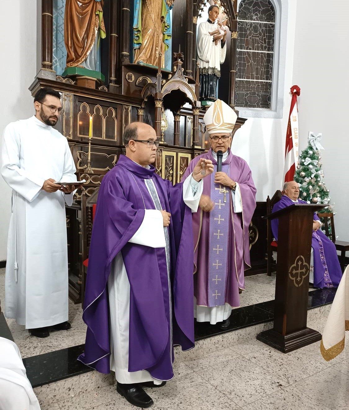 Padre Antônio Carlos Rodrigues toma posse no Santuário Diocesano Nossa Senhora do Rosário