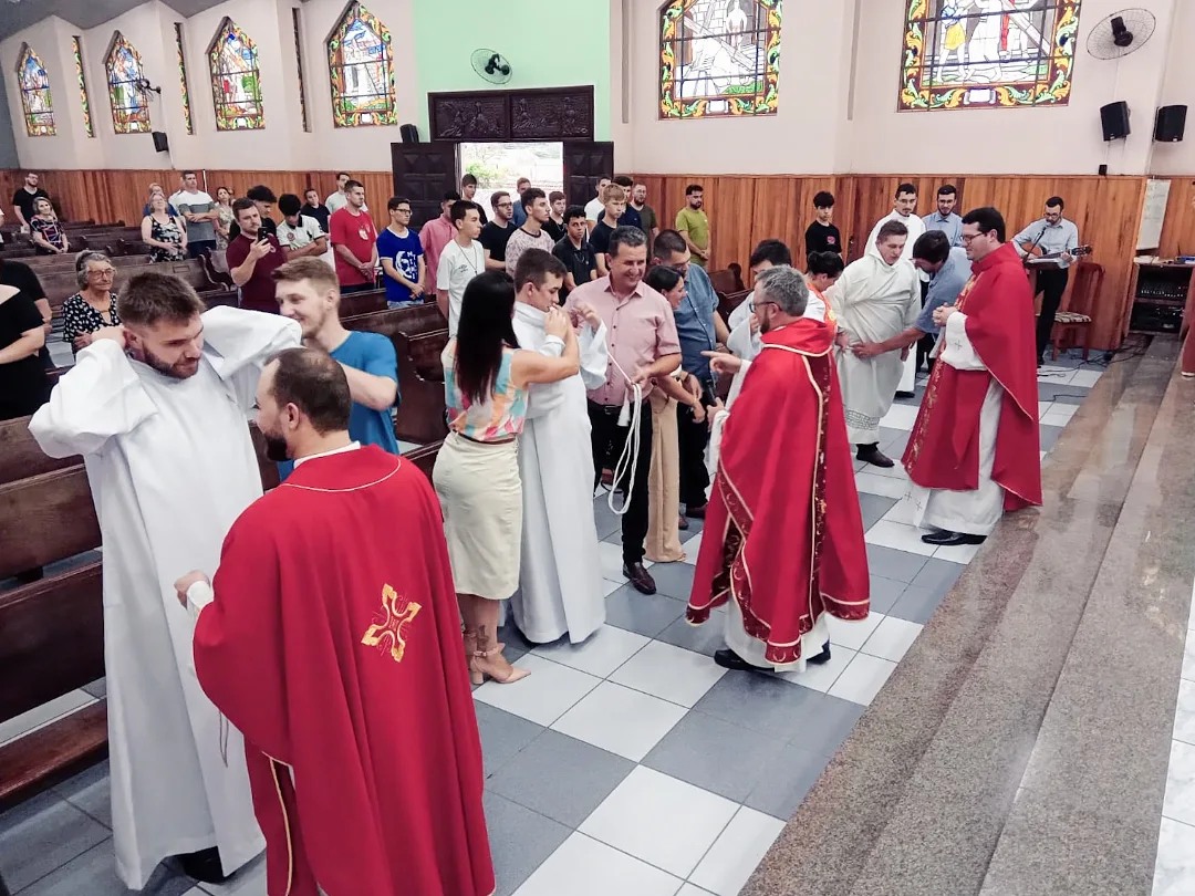 Seminaristas recebem investidura no último final de semana.