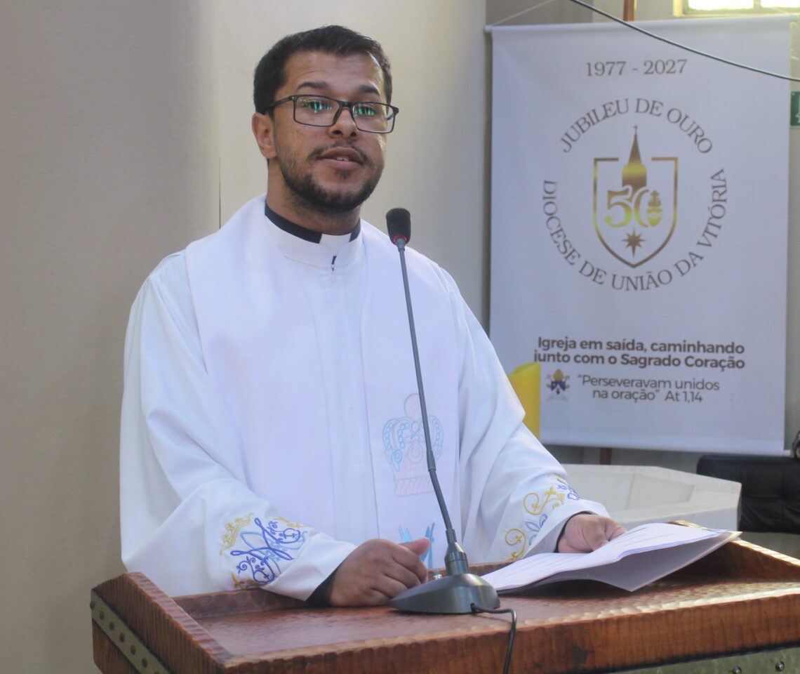 Padre Daniel é ordenado na Matriz Senhor Bom Jesus
