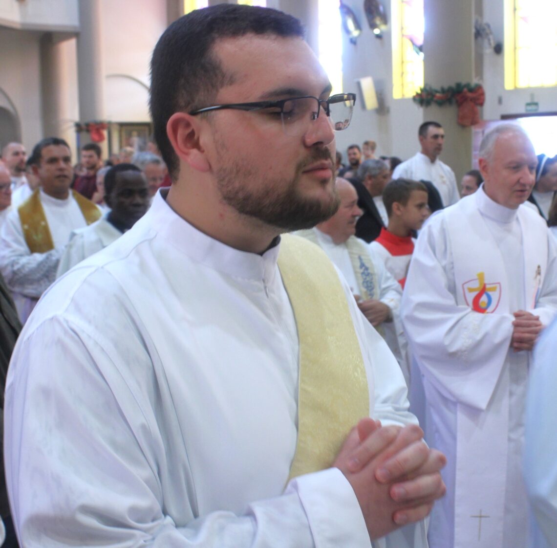 Padre Daniel é ordenado na Matriz Senhor Bom Jesus