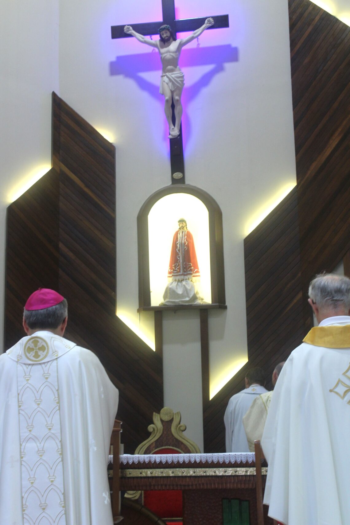 Padre Daniel é ordenado na Matriz Senhor Bom Jesus