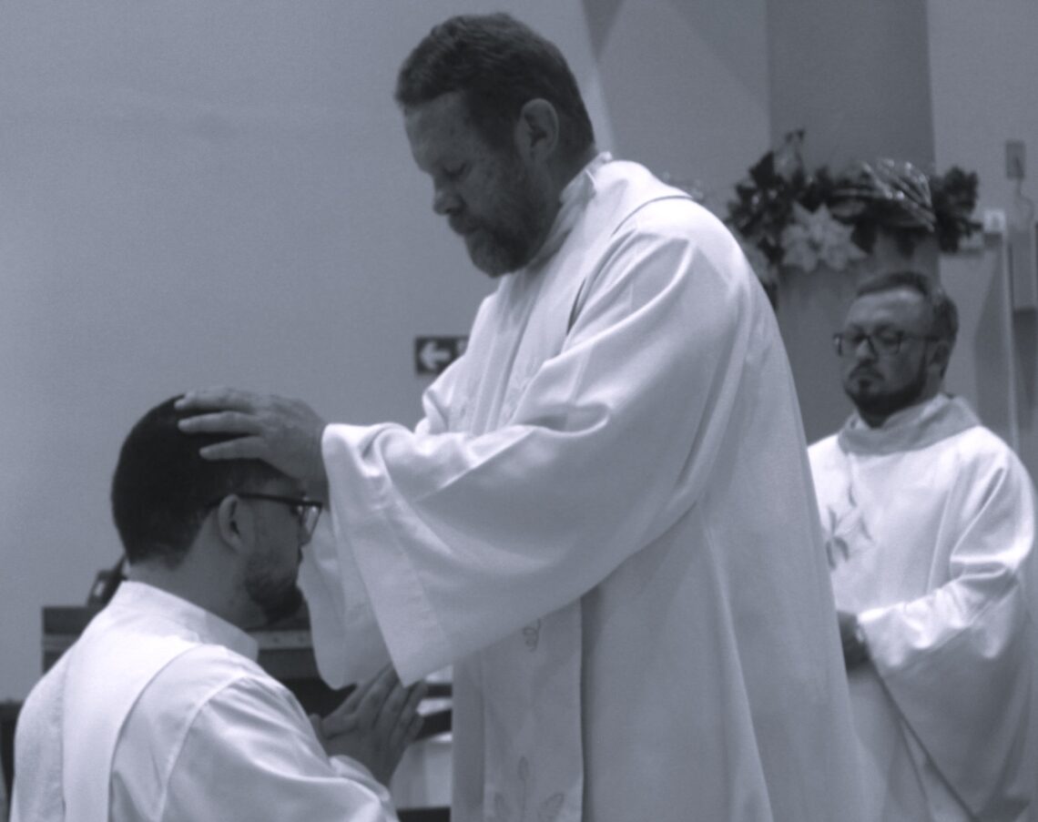 Padre Daniel é ordenado na Matriz Senhor Bom Jesus