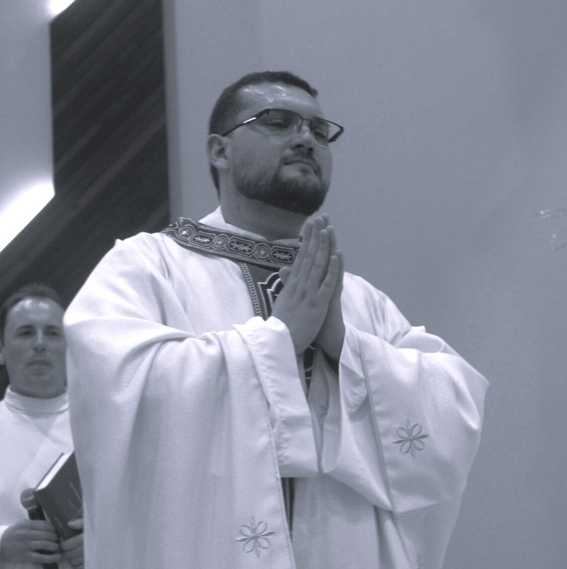 Padre Daniel é ordenado na Matriz Senhor Bom Jesus