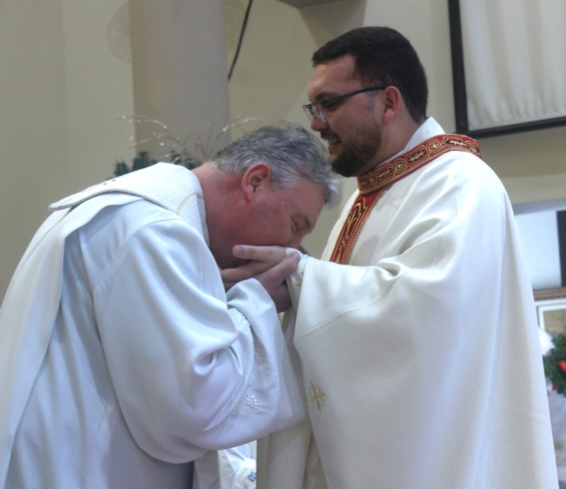 Padre Daniel é ordenado na Matriz Senhor Bom Jesus
