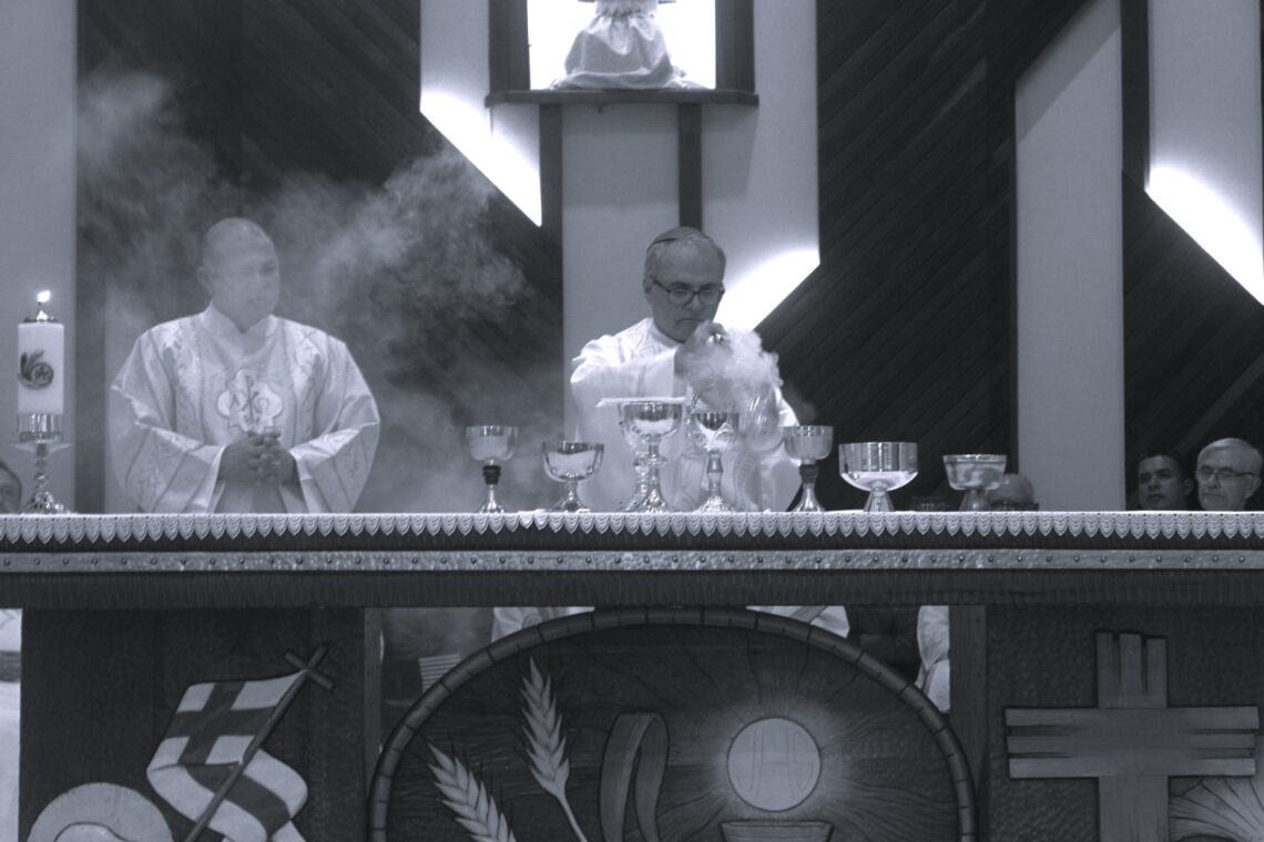 Padre Daniel é ordenado na Matriz Senhor Bom Jesus