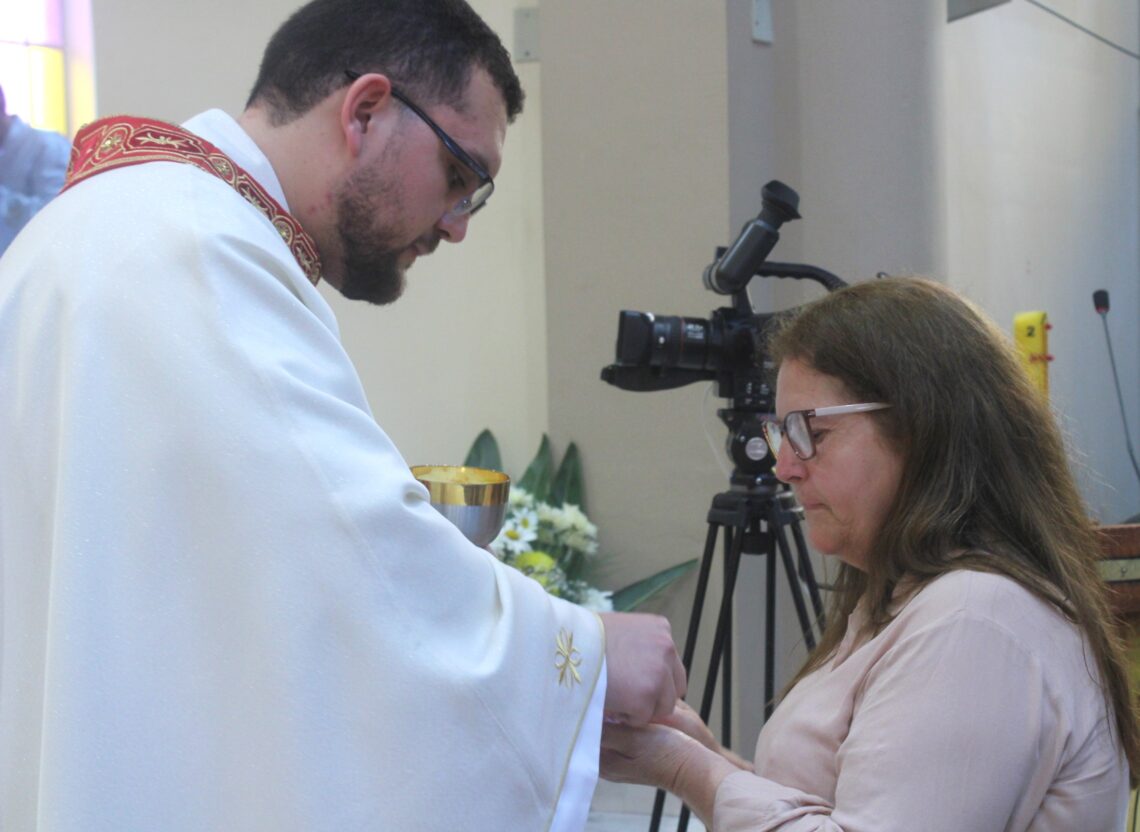 Padre Daniel é ordenado na Matriz Senhor Bom Jesus