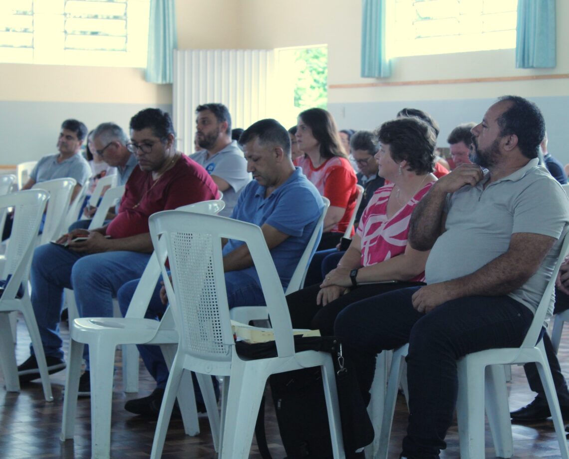 Coordenadores de Mece’s e coroinhas participam de Encontro Diocesano
