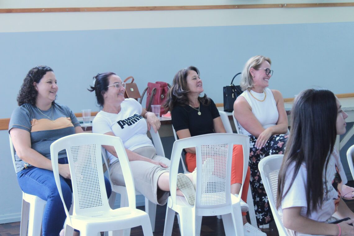 Coordenadores de Mece’s e coroinhas participam de Encontro Diocesano