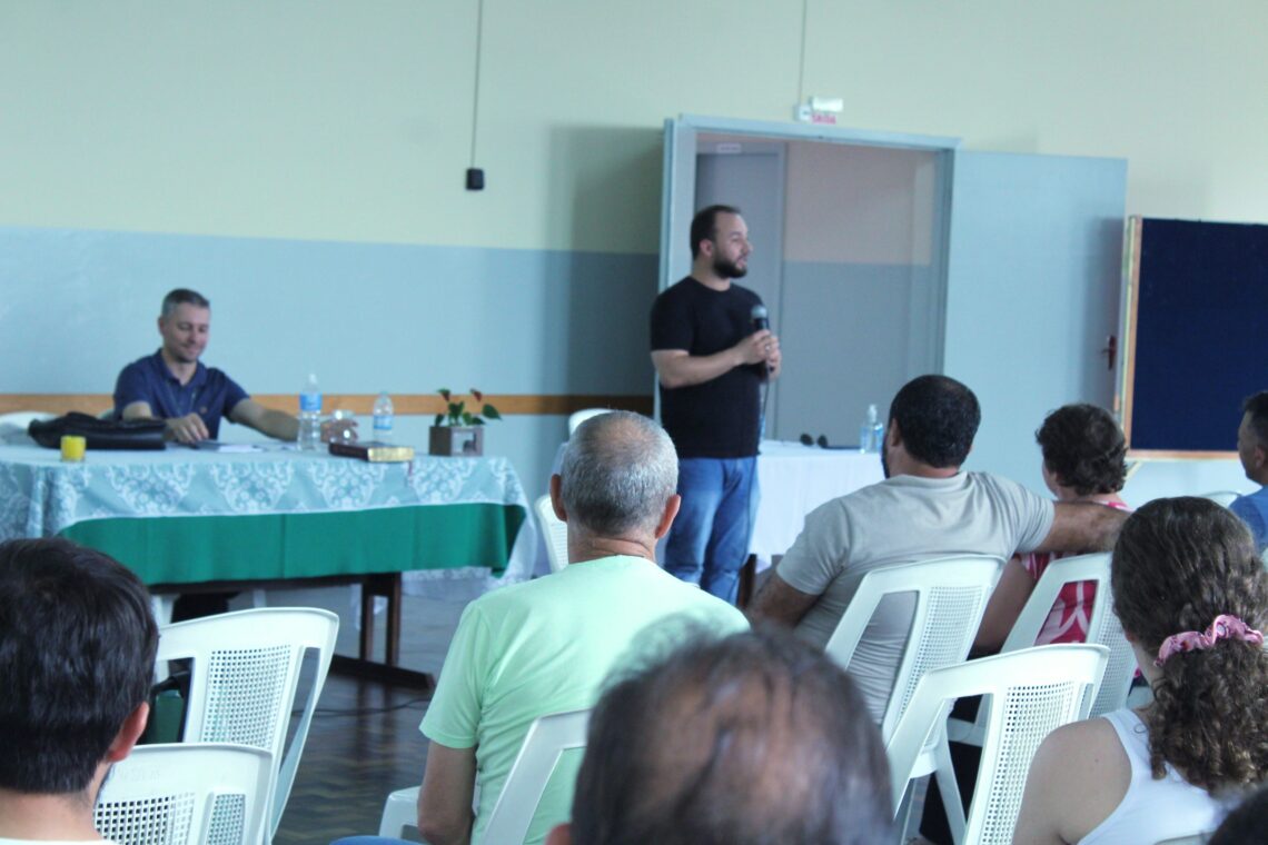 Coordenadores de Mece’s e coroinhas participam de Encontro Diocesano