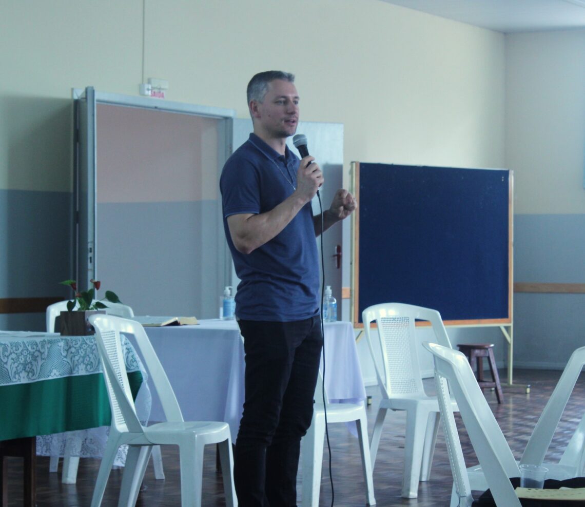 Coordenadores de Mece’s e coroinhas participam de Encontro Diocesano