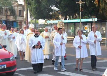 Celebração de Abertura do Ano Santo 2025 se deu na Catedral Sagrado Coração de Jesus.