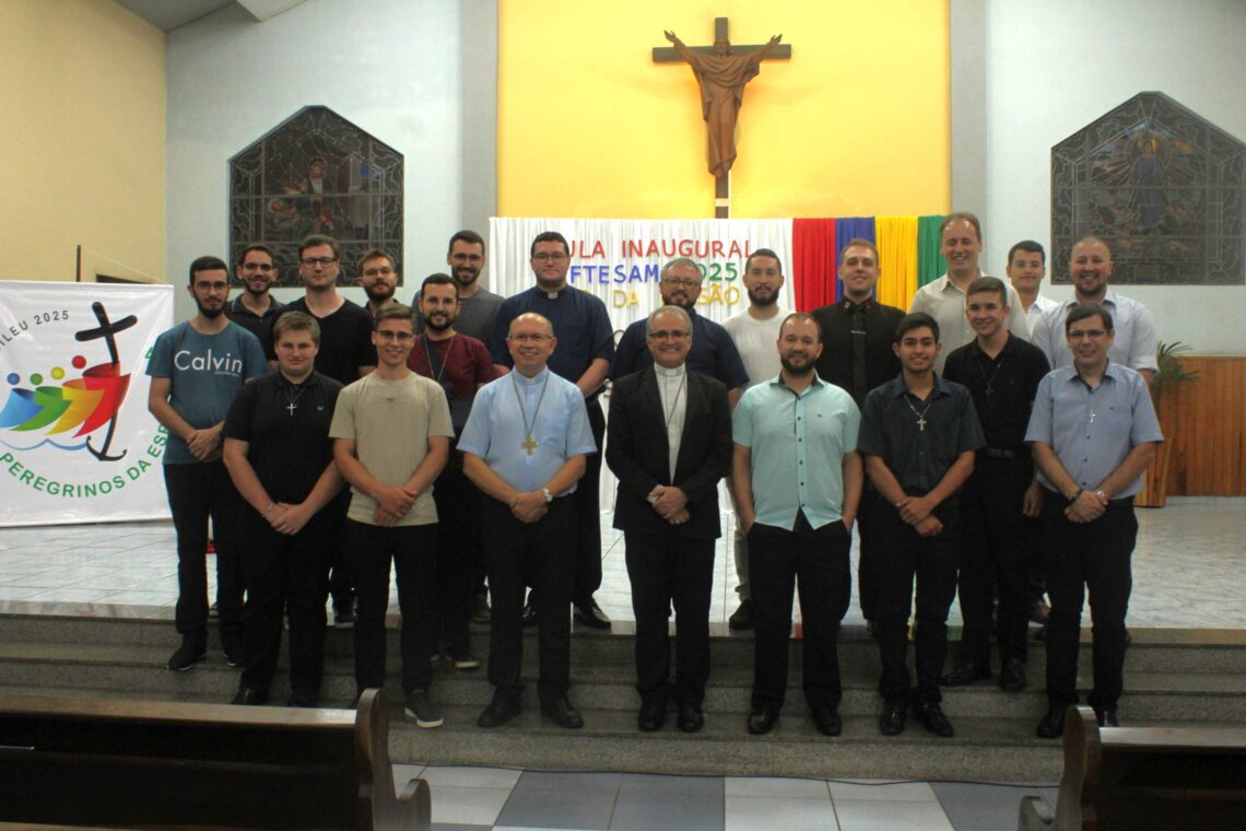 Aula Inaugural marca o início do ano letivo no Seminário Diocesano