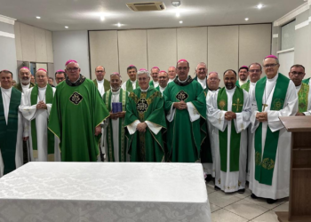 Reunião com o Núncio Apostólico marca o início da Assembleia dos Bispos do Paraná