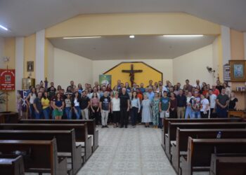 Dezenas de casais participam de encontro da Pastoral Familiar na Matriz de Cruz Machado