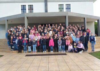 Paróquia Sant’Ana Promove Encontro de Formação para Coroinhas e Acólitos