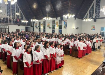 Aconteceu no último final de semana a Investidura e Renovação dos Coroinhas na Paróquia Santa Bárbara