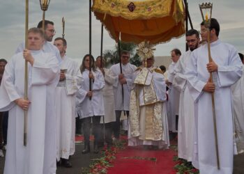 Corpus Christi é celebrado com muita fé e devoção
