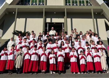 Paróquia Santa Bárbara realiza encontro paroquial de coroinhas