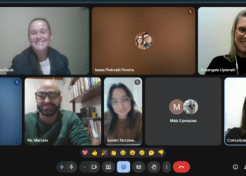 Coordenadora Regional da Pascom conduz Hora Formação sobre o eixo da Articulação