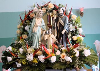 Comunidades da Paróquia Sagrada Família de Nazaré se unem para celebrar a Semana Nacional da Família