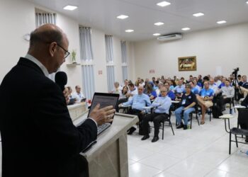As implicações canônicas do capítulo VIII da Amoris Laetitia é tema do painel apresentado por Dom Sérgio de Deus