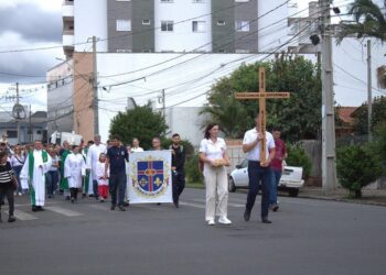 Peregrinação das Famílias reúne casais do ECC em momento de fé, comunhão e renovação espiritual
