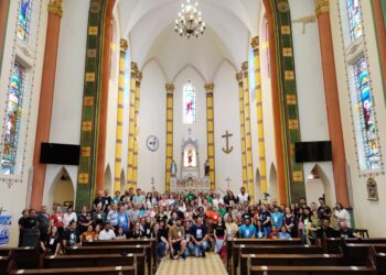 Renovação Carismática Católica realiza peregrinação jubilar