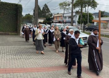 Religiosos da Diocese participam de Peregrinação Jubilar