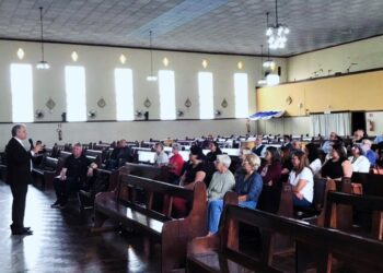 Paróquia Nossa Senhora do Rocio acolhe reunião do clero e das coordenadoras de catequese