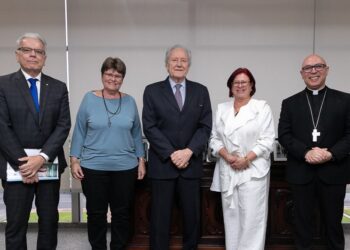 Visita institucional ao Ministério da Justiça dialoga sobre assistência religiosa e justiça restaurativa nos presídios brasileiros