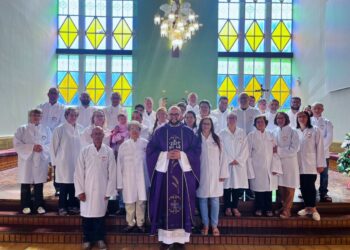 Retiro Anual dos Ministros da Eucaristia reúne participantes na Paróquia Santa Bárbara, em Bituruna