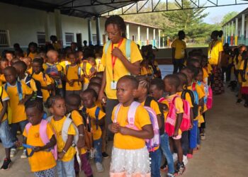 Escola São Paulo VI transforma a educação e a vida das crianças na África