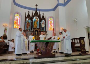 Padre Antonio Carlos Rodrigues celebra 25 anos de Ordenação Sacerdotal