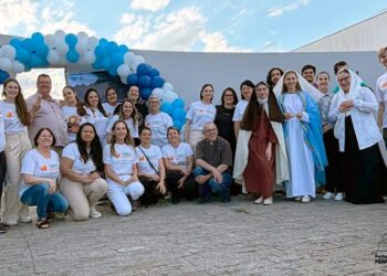 Sou + Santo reúne crianças e famílias em noite de fé, alegria e partilha