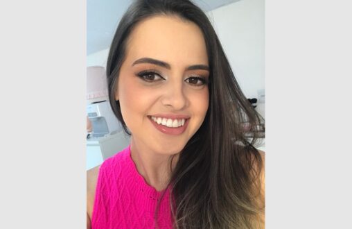 Entrada de Eduarda Parastchuk, no Setor de Comunicação, auxiliando no Estrela Matutina
