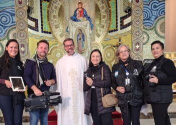 Missa transmitida pela TV Evangelizar marcou o Dia Mundial das Comunicações Sociais no Paraná